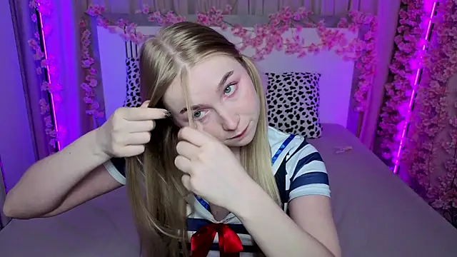 LilyStarlight online show from May 28, 3:26 am