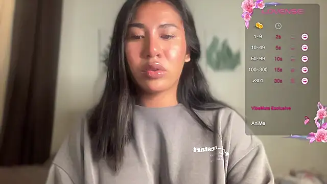 Alaia Pope online show from July 14, 11:31 pm