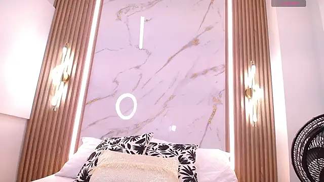 Anthonela love  online show from February 5, 7:06 pm