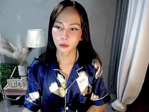 Sluty Nicaxxx online show from November 17, 9:59 pm