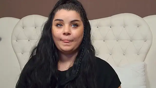 Snapshot of BustyMadison chatting on December 2, 9:54 am BustyMadison online show from December 2, 9:54 am