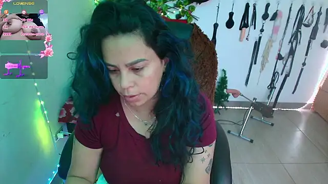 elektra 32 online show from March 27, 8:05 am