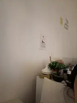 Prettylilgirll online show from July 25, 12:23 pm