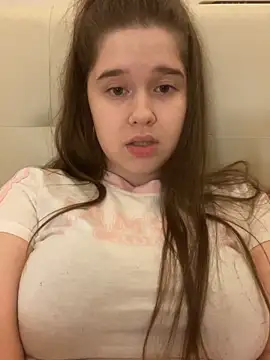 HornyGirlH online show from October 4, 10:47 pm