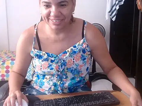 Adriana 0312 online show from July 28, 3:32 pm