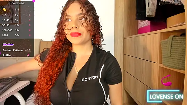 Snapshot of Ashley_black6 chatting on September 12, 11:12 pm Ashley black6 online show from September 12, 11:12 pm