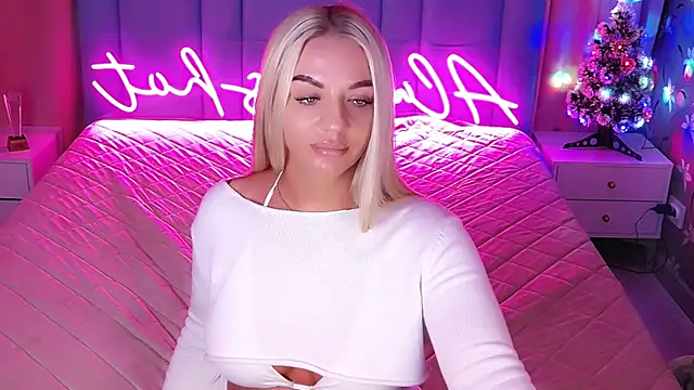 AllwaysHotJ online show from January 11, 2:38 am