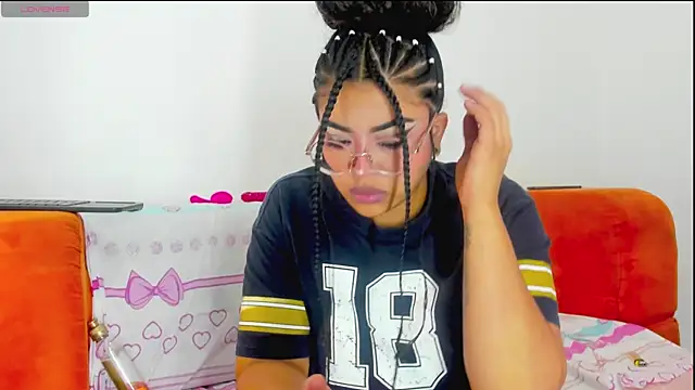 moana taylor online show from June 9, 12:59 pm