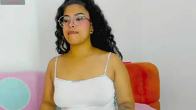 moana taylor online show from June 25, 2:07 pm