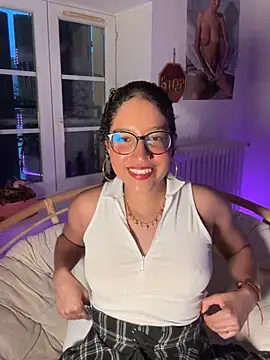 Lauyako online show from June 5, 7:42 pm