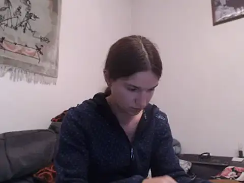 Snapshot of Mercedeswoman8 chatting on October 1, 7:30 pm Mercedeswoman8 online show from October 1, 7:30 pm