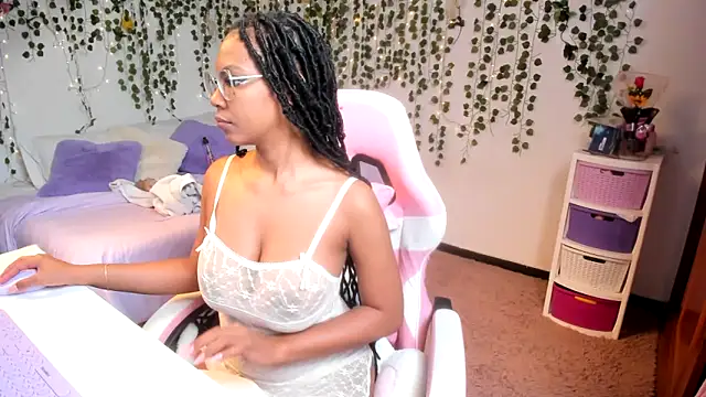 violeta milleer online show from October 20, 3:48 pm