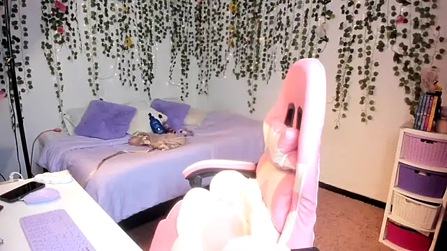 violeta milleer online show from October 9, 3:49 pm