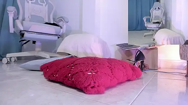 zoe 37 online show from October 12, 11:40 pm