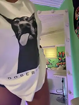 TamaraSavage online show from April 1, 9:32 am