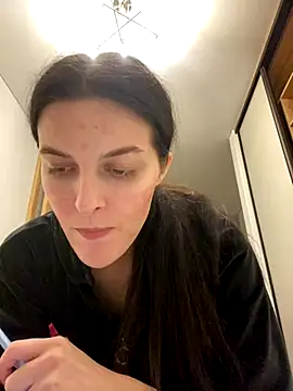 little belucci online show from October 21, 3:27 pm