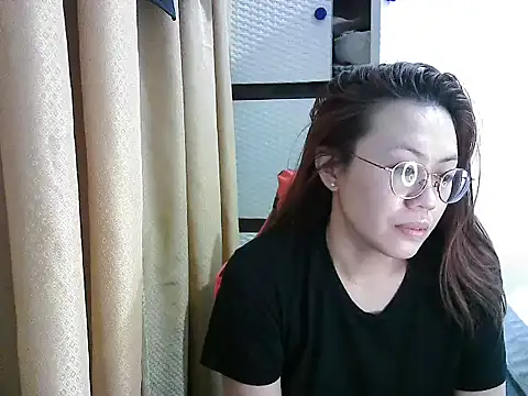 Snapshot of crizzybel chatting on September 27, 2:08 am crizzybel online show from September 27, 2:08 am