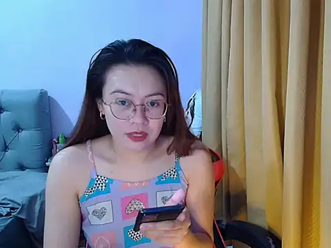 crizzybel online show from June 1, 6:31 pm