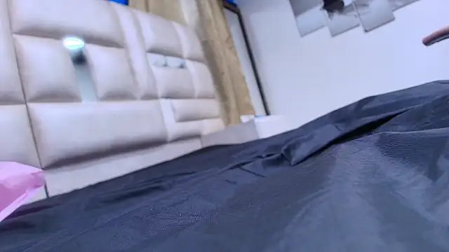 leon gaby online show from October 3, 7:30 pm