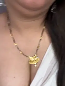 Zoya Varma004 online show from April 6, 7:20 am