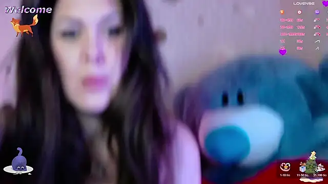 -CUTE-EVIL- online show from January 13, 5:39 pm