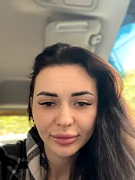 Snapshot of PrincessaHill_ chatting on October 18, 10:07 am PrincessaHill online show from October 18, 10:07 am
