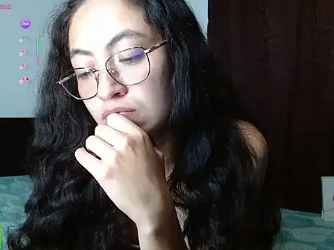 Olivia Bright online show from May 15, 11:29 pm