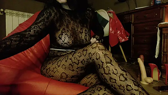 DolceNera online show from October 5, 7:24 am