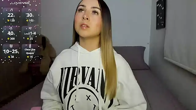 sophi mooreno online show from June 9, 3:28 am