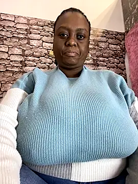 Snapshot of Biggblackboobs chatting on October 3, 7:57 am Biggblackboobs online show from October 3, 7:57 am