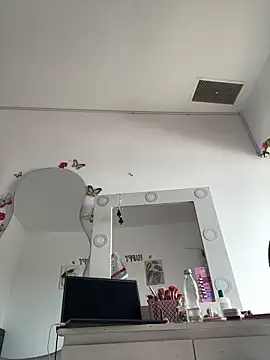 Snapshot of jailyncam_ chatting on September 16, 11:46 pm jailyncam online show from September 16, 11:46 pm