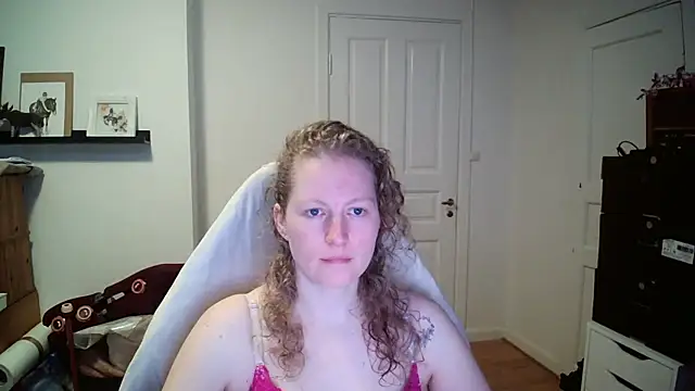 Girlnina-1995 online show from February 16, 8:47 am