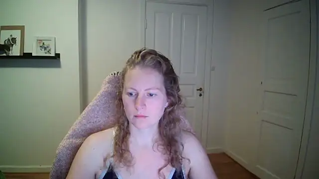 Girlnina-1995 online show from October 8, 8:18 am