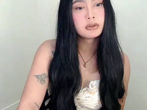 Snapshot of Carolicious chatting on October 13, 11:35 am Carolicious online show from October 13, 11:35 am