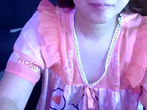 Snapshot of Bee_2k chatting on September 25, 5:06 am Bee 2k online show from September 25, 5:06 am