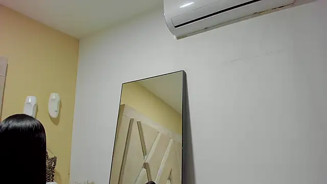 malejabenzz online show from October 21, 9:08 pm