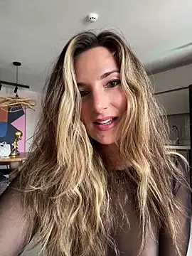 Audreygwennn online show from March 13, 4:41 pm