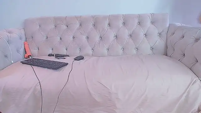 FatAssAfricanBarbie online show from November 22, 8:39 am