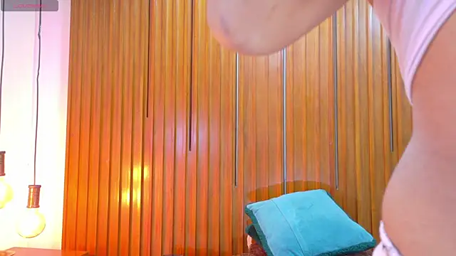 SilvanaCapelli online show from December 1, 11:40 pm