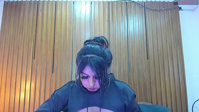 SilvanaCapelli online show from February 15, 9:25 pm