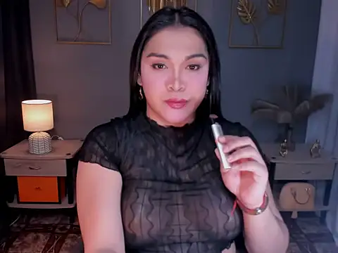 Snapshot of MaxeneCullens chatting on October 3, 5:01 am MaxeneCullens online show from October 3, 5:01 am