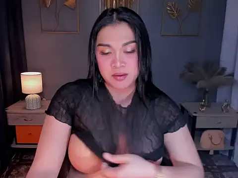Snapshot of MaxeneCullens chatting on September 11, 7:31 am MaxeneCullens online show from September 11, 7:31 am