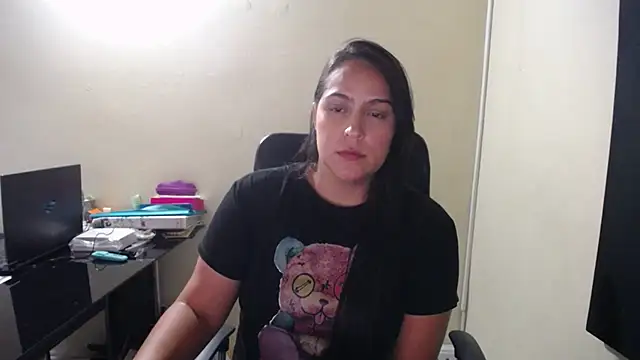 Snapshot of kendall_52 chatting on October 1, 6:46 pm kendall 52 online show from October 1, 6:46 pm