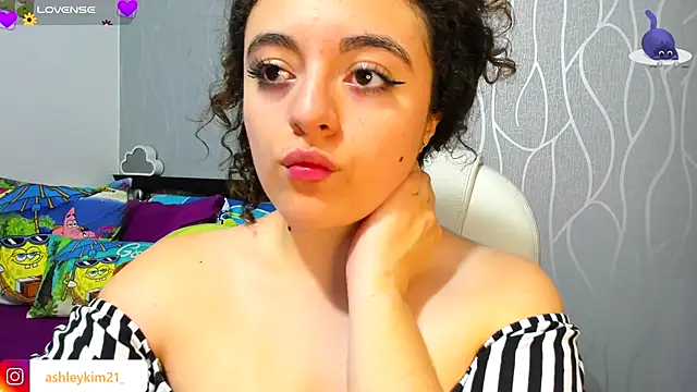 AshleyKim  online show from December 3, 12:35 am