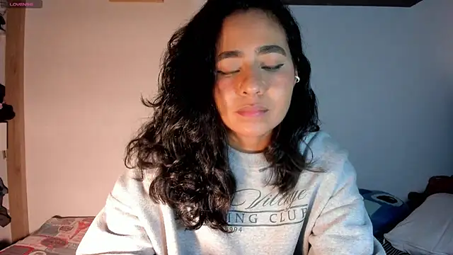 valeryvegas 2 online show from October 31, 4:47 am