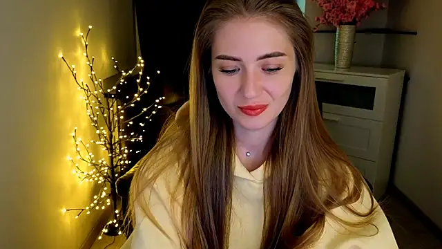 Adelyna Bird online show from April 6, 6:58 am