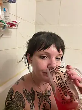 SweetMaisie online show from February 20, 3:27 am