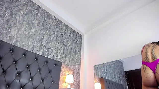 Lia sarahi online show from February 11, 7:48 pm