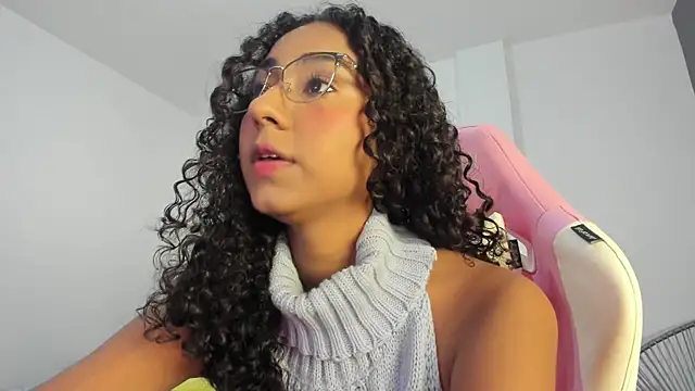 khaliope online show from April 25, 7:33 pm