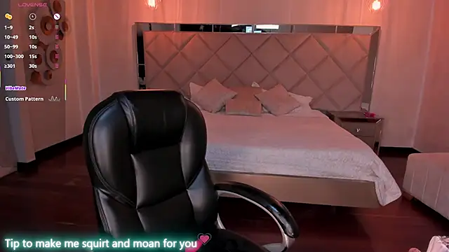 NickyLawson online show from October 14, 5:54 am